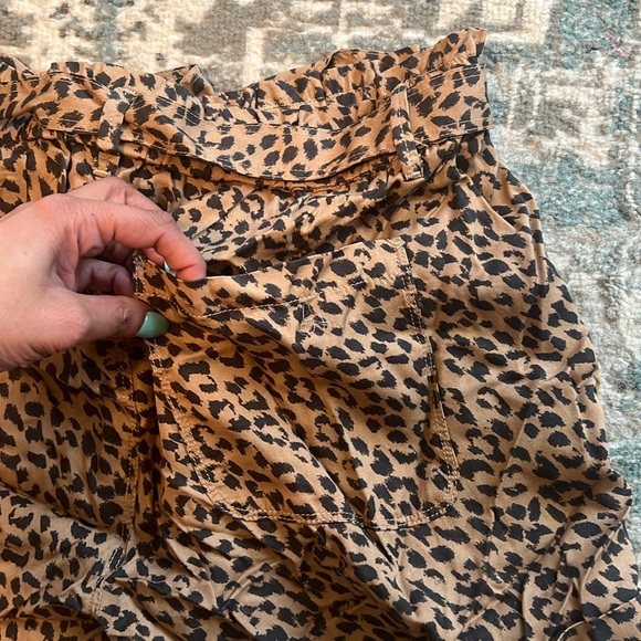Aerie Leopard Print Paperbag Shorts - Picture 6 of 6